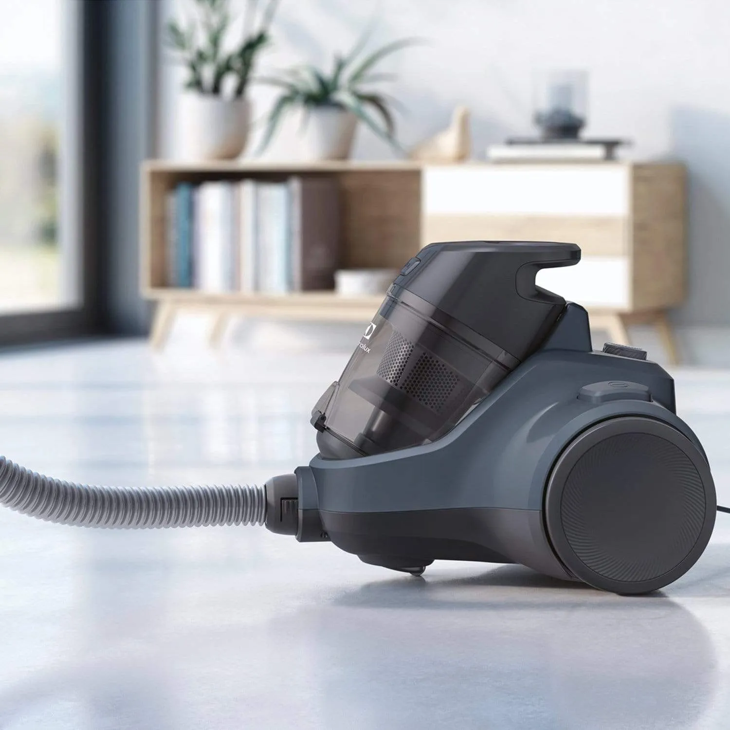 Electrolux Bagless Vacuum Cleaner 1.8L