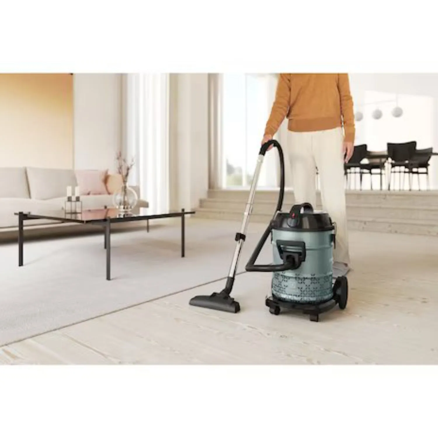 Electrolux Vacuum Cleaner with 21L Dust Bin Capacity