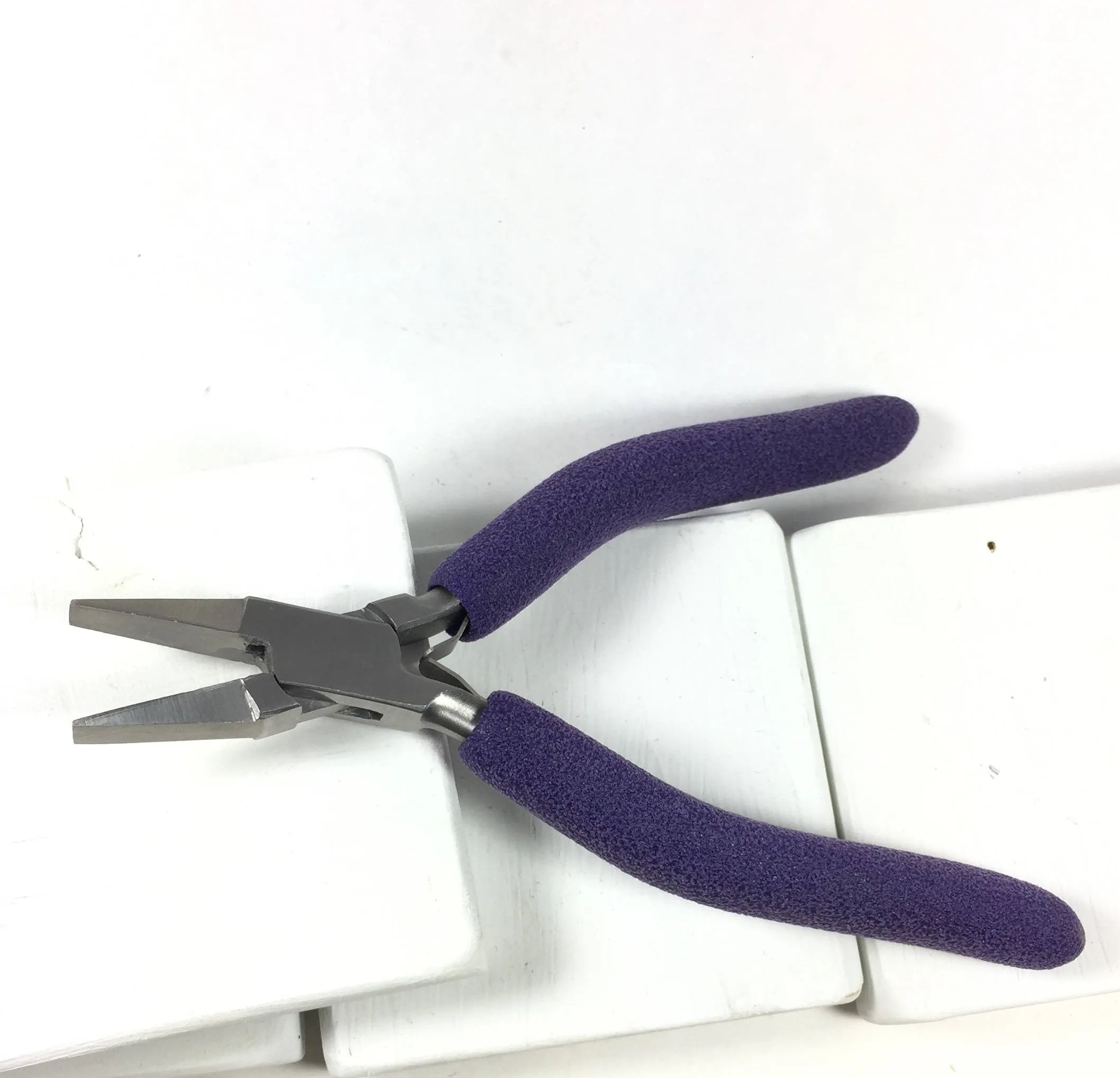 Wide Flat Nose, wire working Pliers, 6.5 inches, reduce hand strain, comfort grip pads