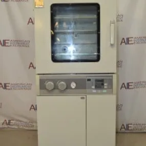 Yamato DP43 vacuum oven